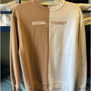 Social tourist/ hollister sweater